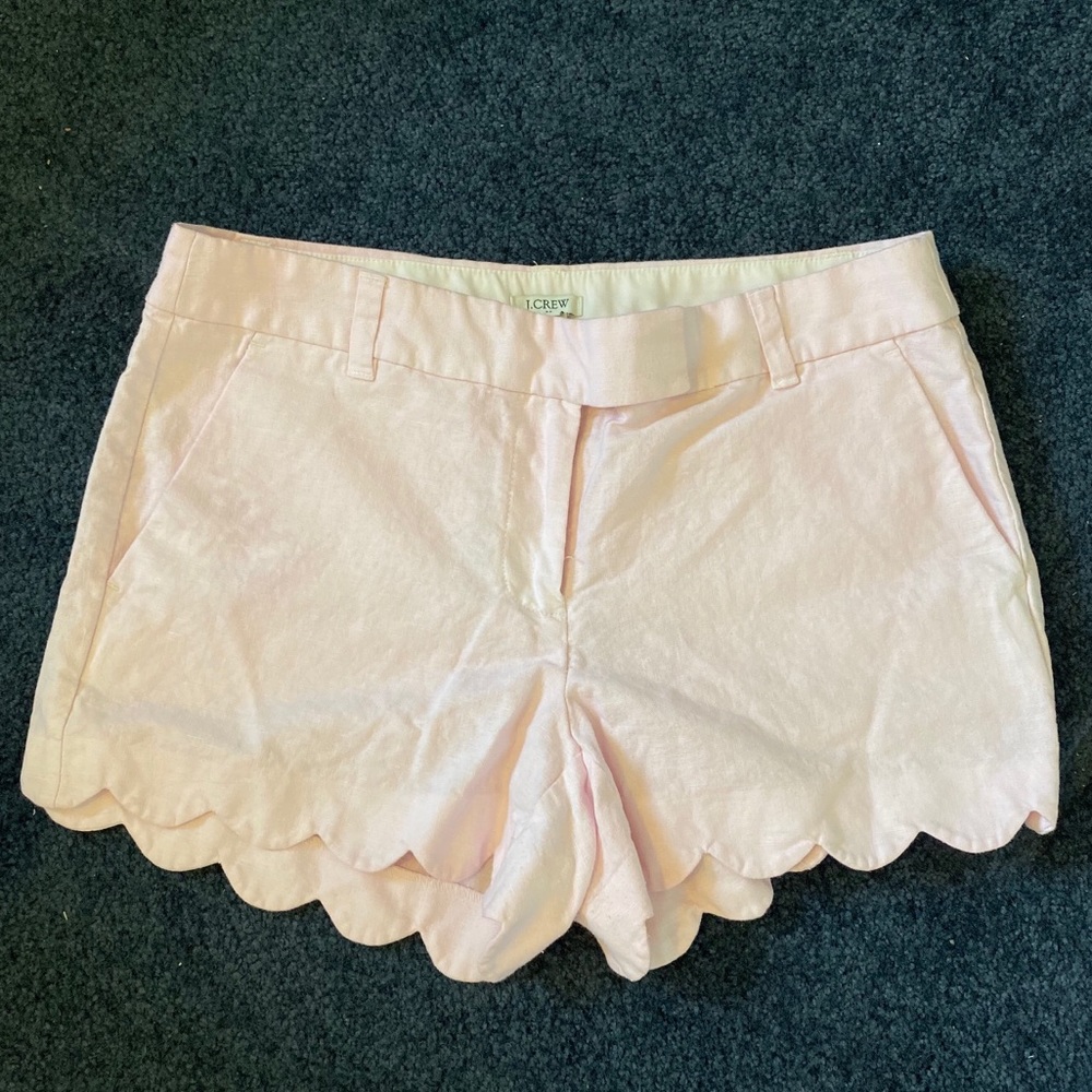 Women’s J-CREW light pink shorts!